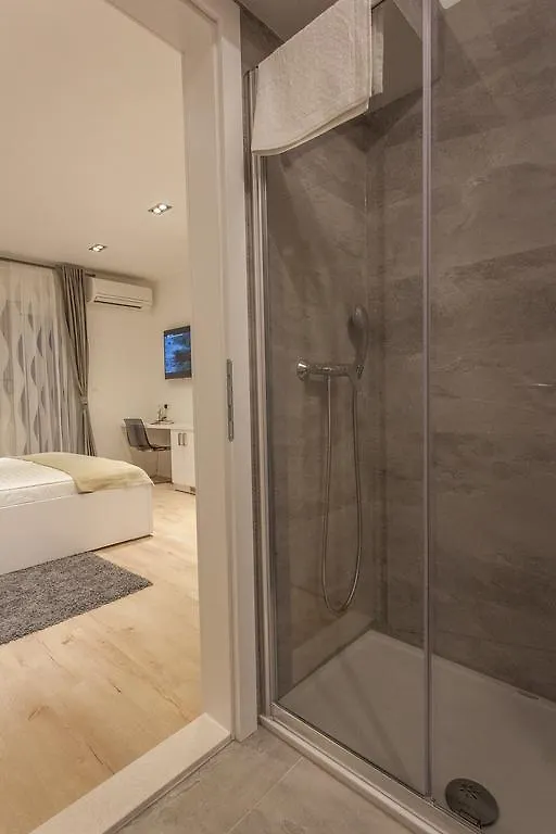 Priuli Suites Split 4*,