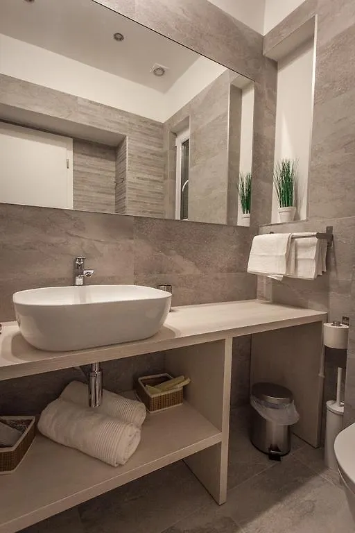 **** ゲストハウス Priuli Suites スプリト クロアチア