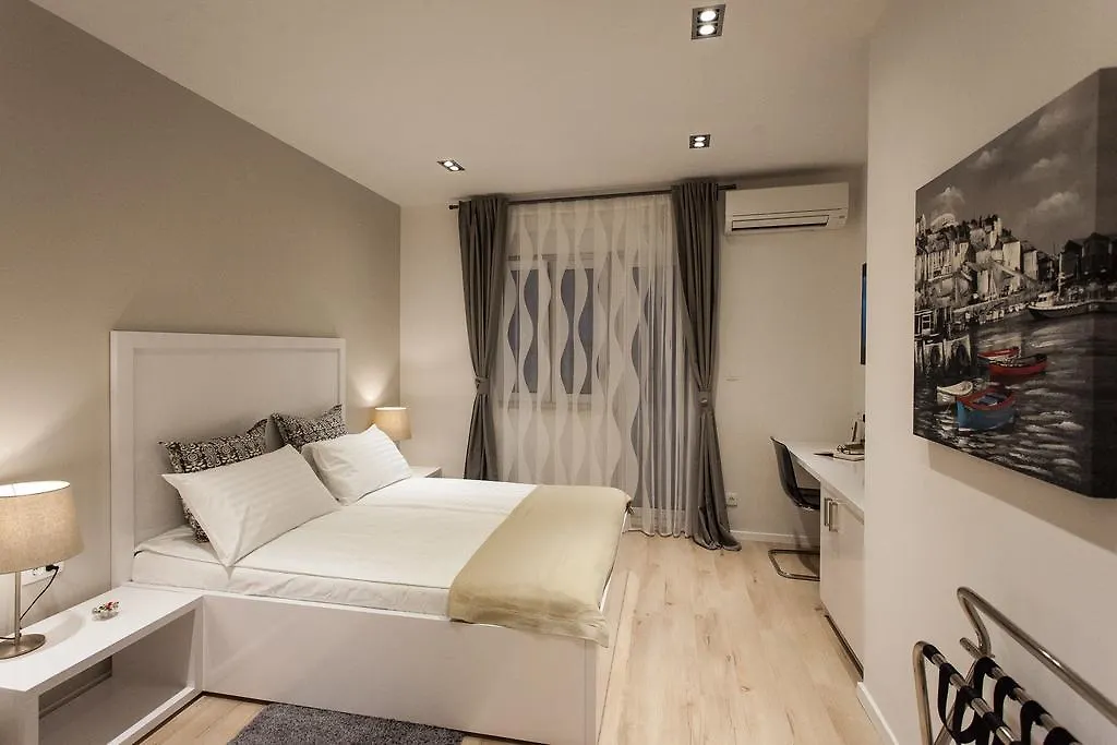 **** ゲストハウス Priuli Suites スプリト クロアチア